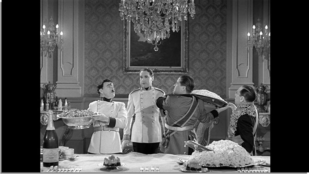 「独裁者」チャールズ・スペンサー・チャップリン & ヘンリー・ダニエル & ジャック・オーキーの画像