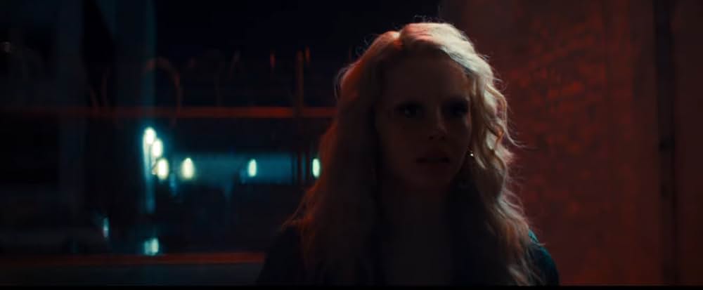 MaXXXine マキシーンの画像