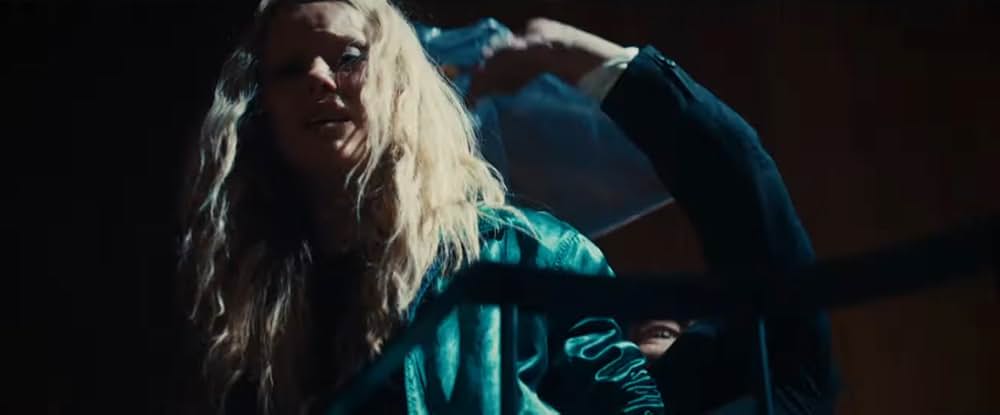 MaXXXine マキシーンの画像