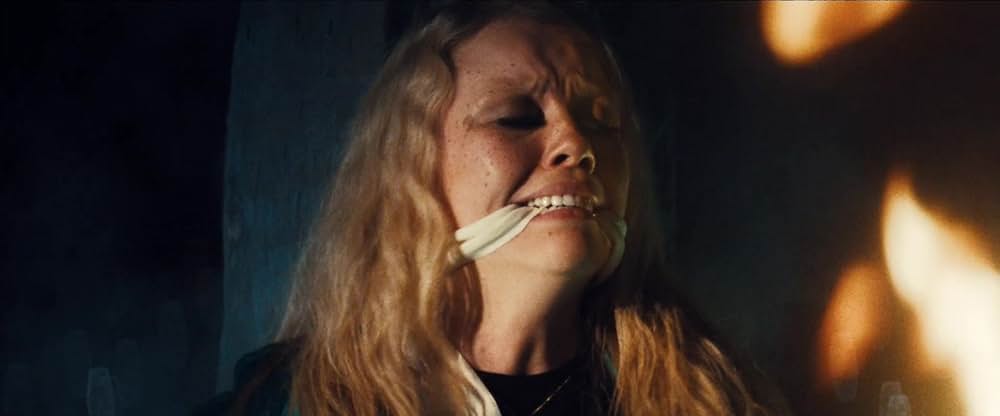 MaXXXine マキシーンの画像