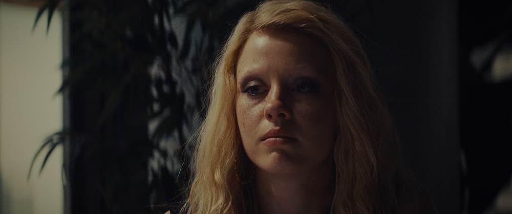 MaXXXine マキシーンの画像