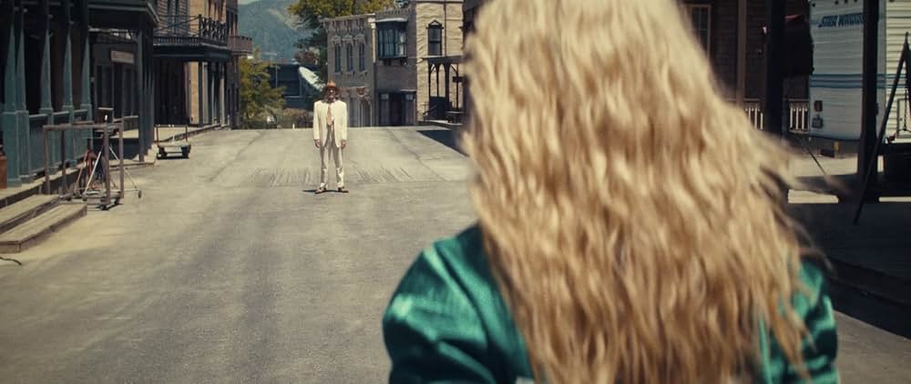 MaXXXine マキシーンの画像