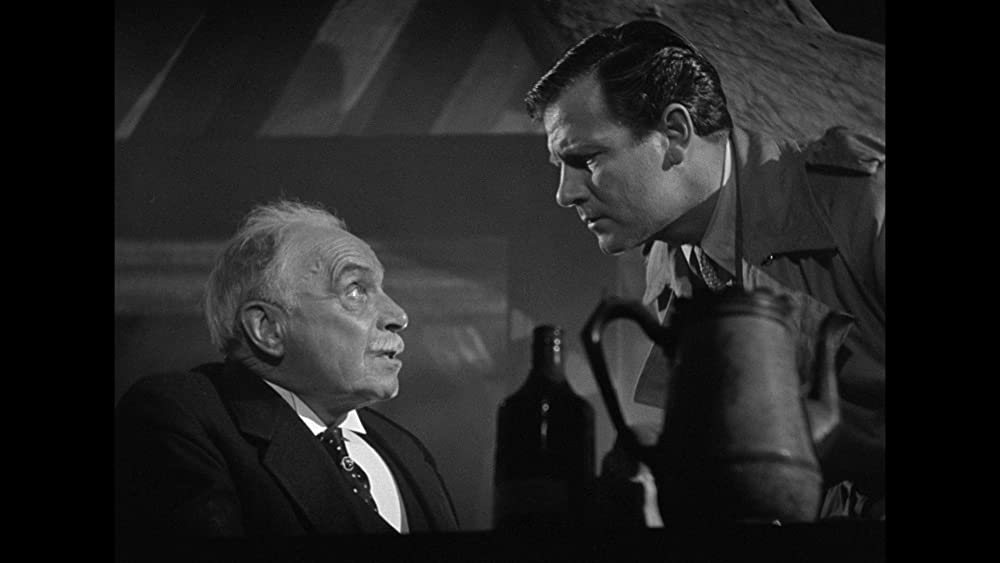 海外特派員の画像