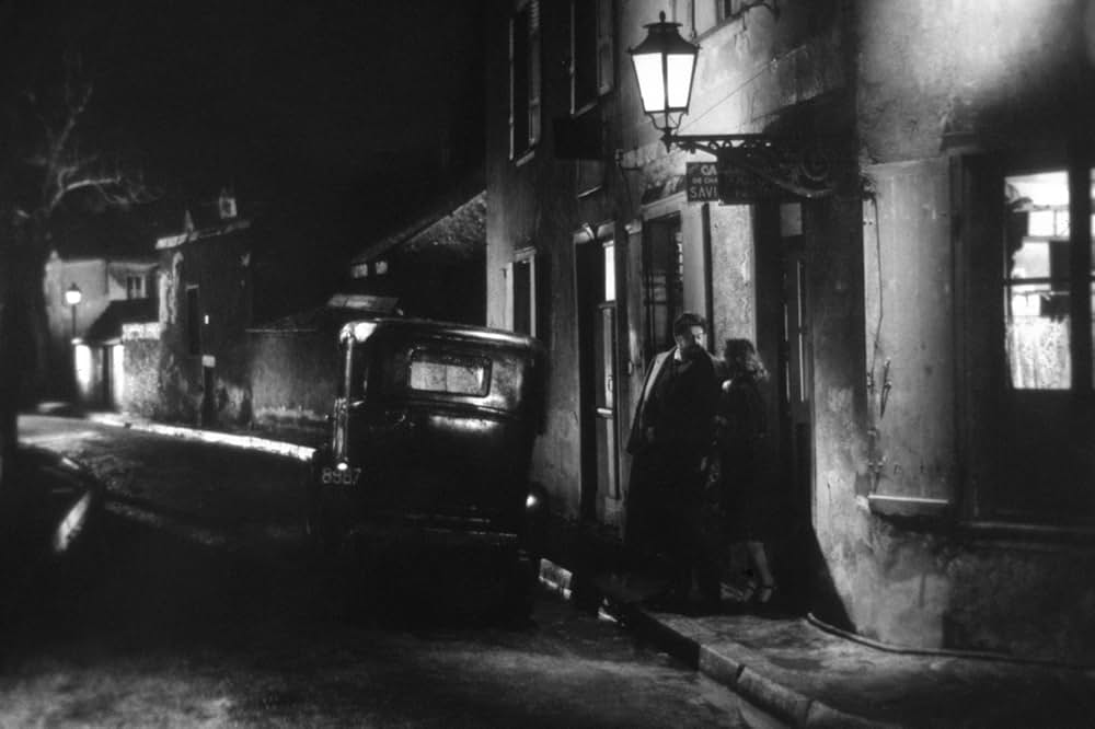 偽りの果ての画像