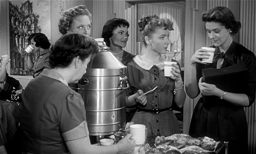 大会社の椅子の画像