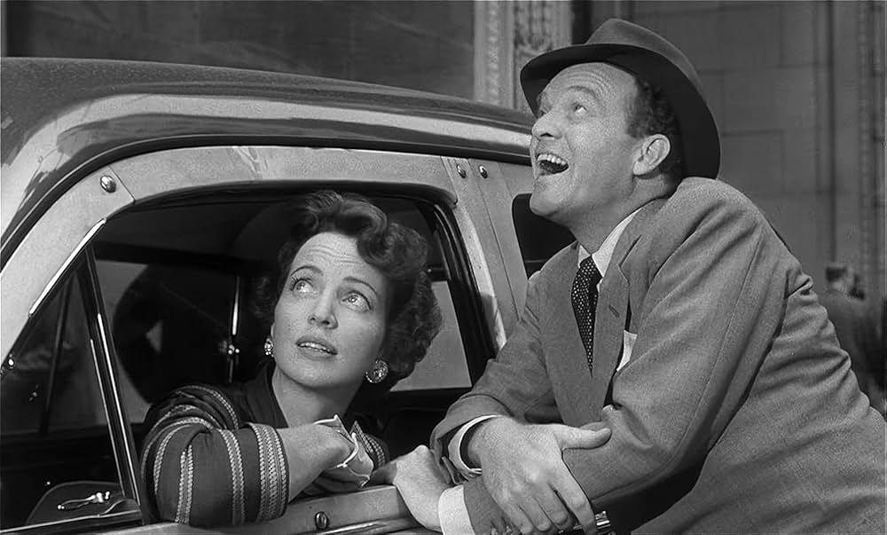 大会社の椅子の画像