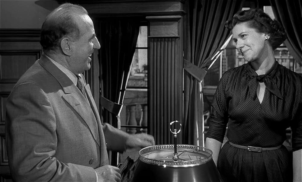 大会社の椅子の画像