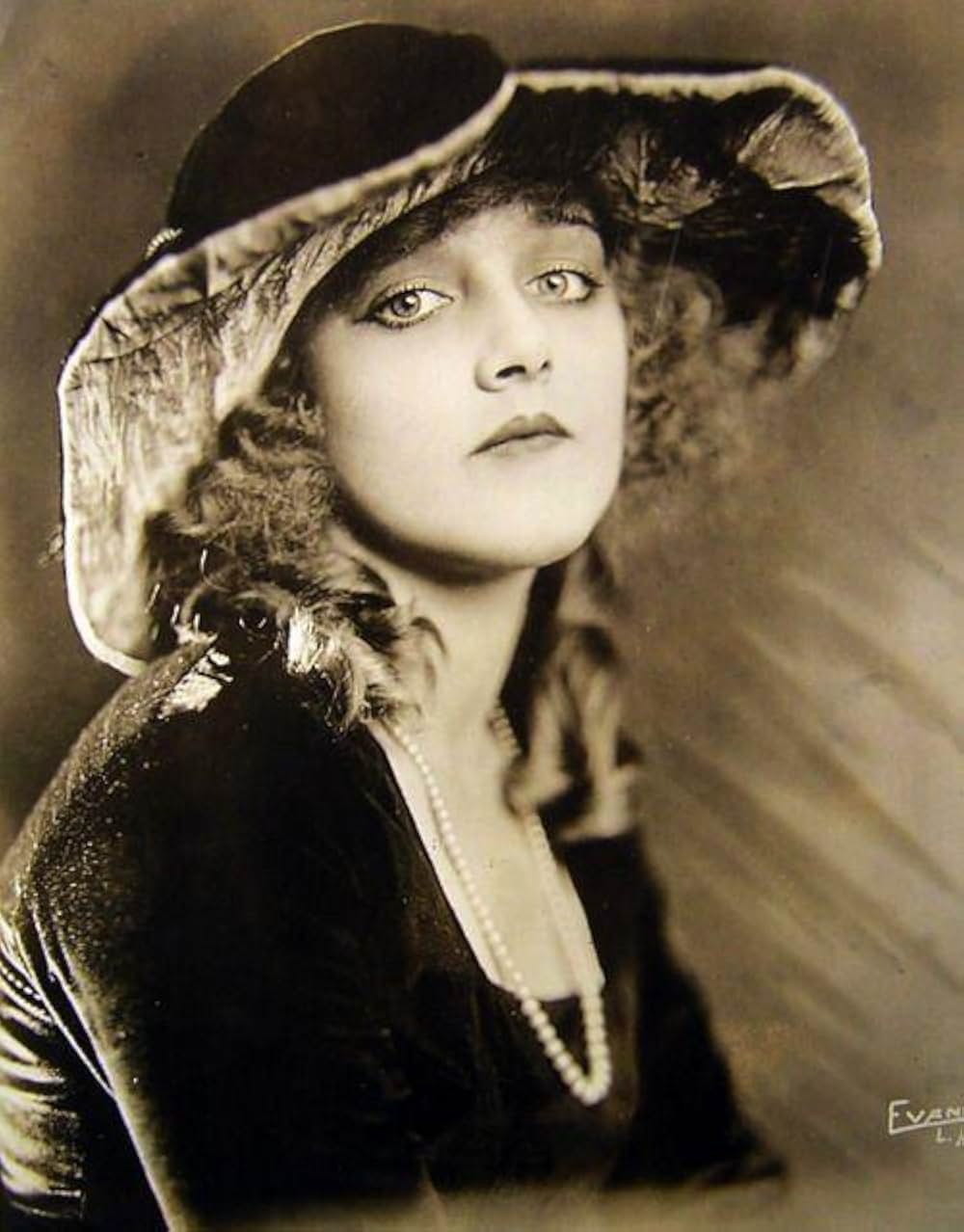 客に混っての画像