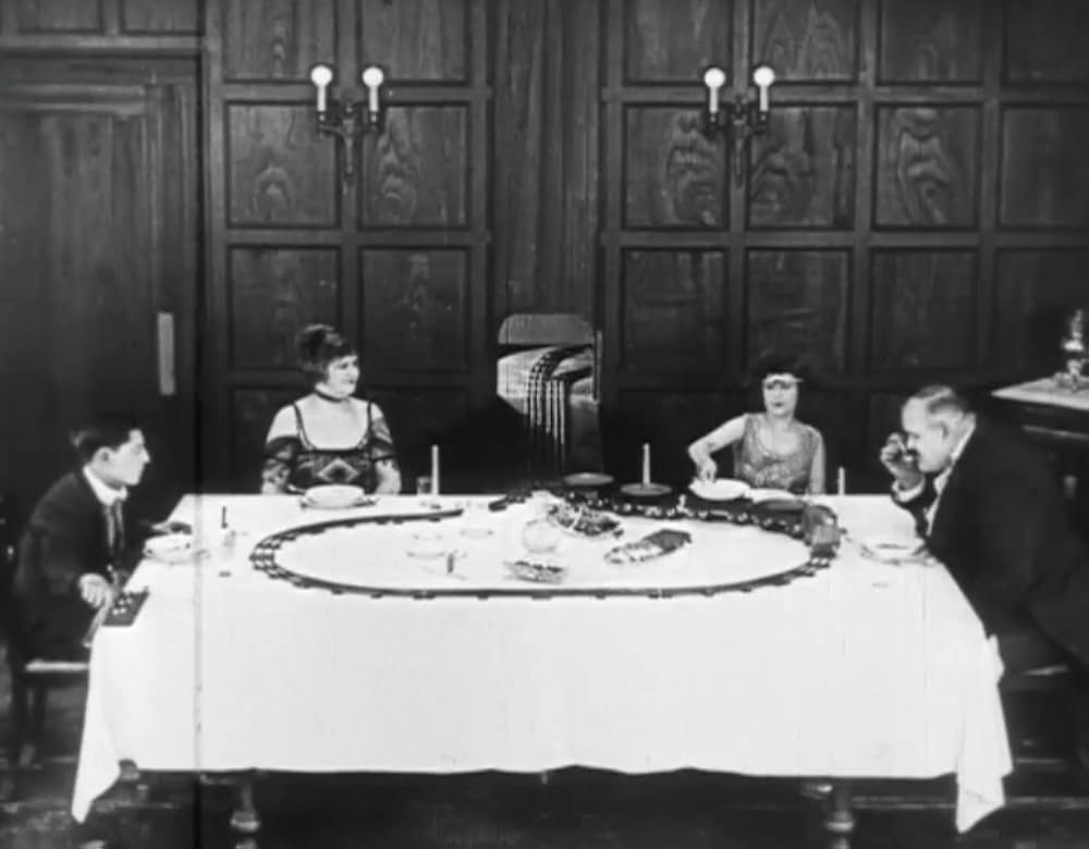 キートンの電気屋敷／電気館の画像