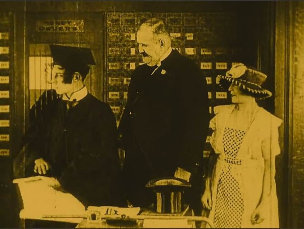 キートンの電気屋敷／電気館の画像