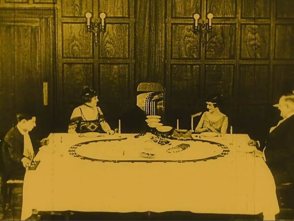 キートンの電気屋敷／電気館の画像