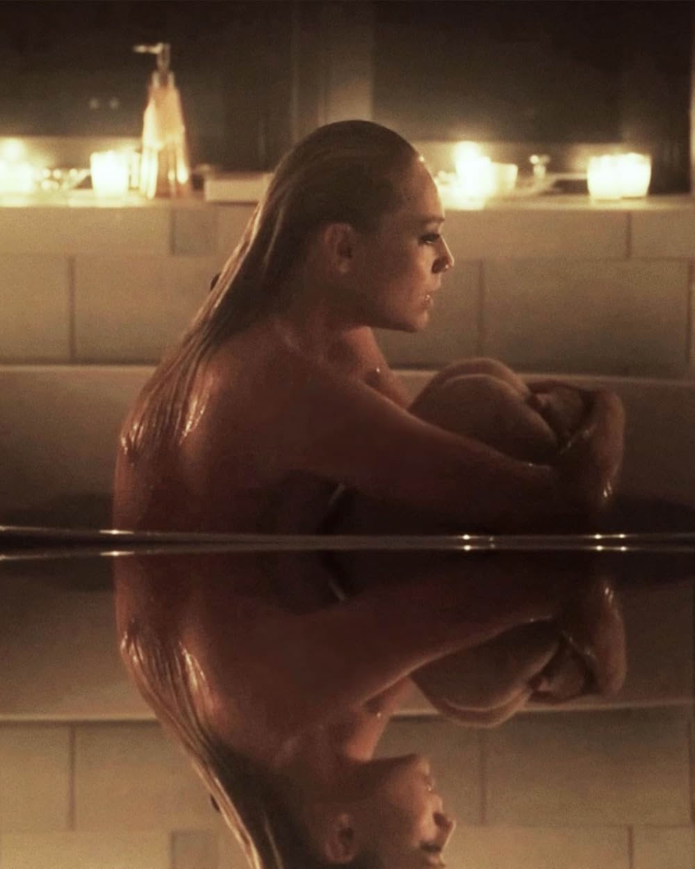 Strictly Confidential（原題）の画像