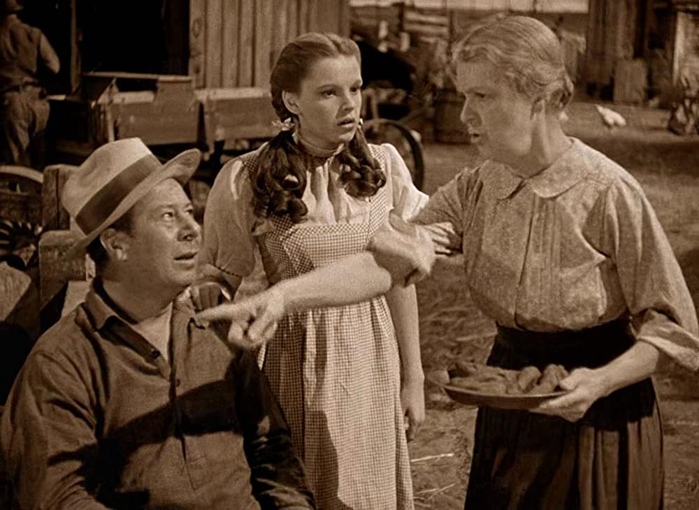 「オズの魔法使」ジュディ・ガーランド & クララ・ブランディック & バート・ラーの画像