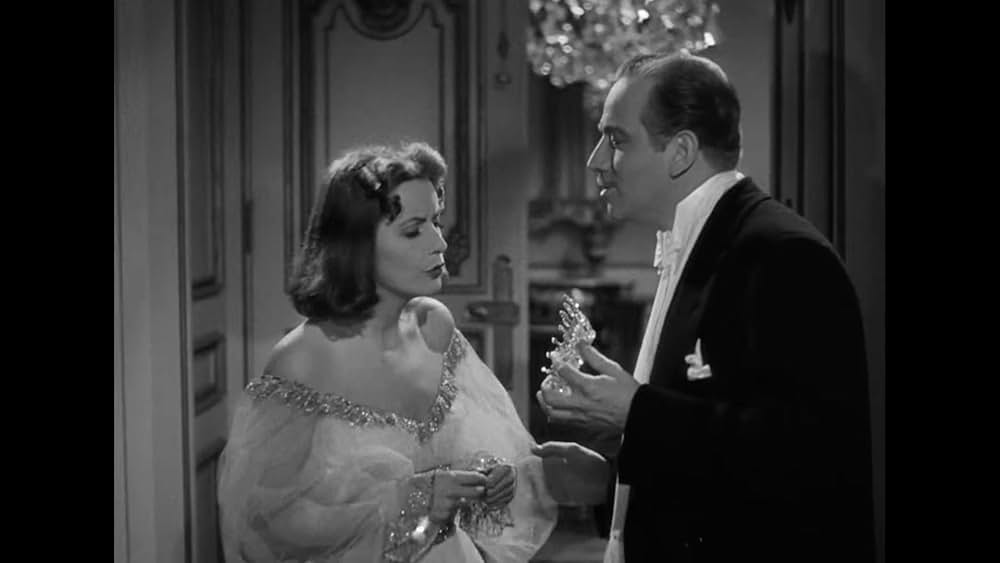 ニノチカの画像