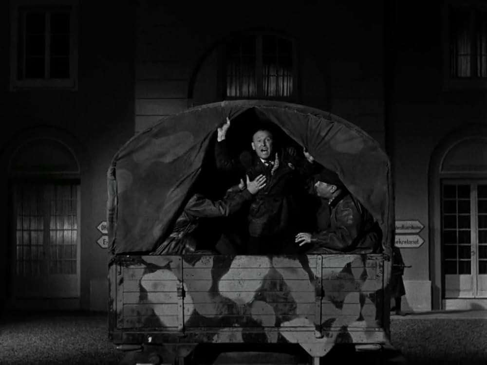 パリ横断の画像