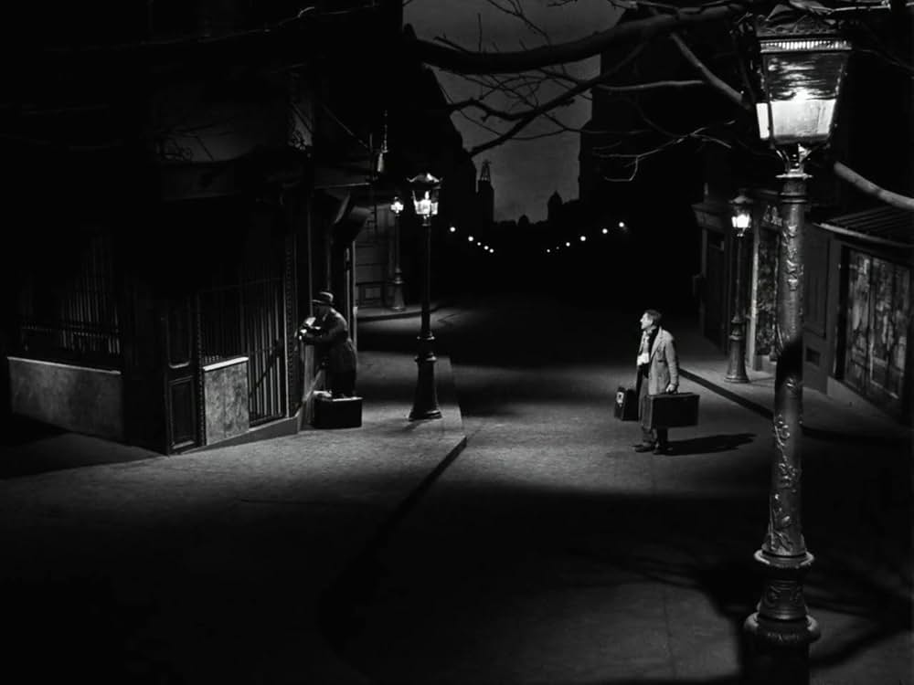 パリ横断の画像