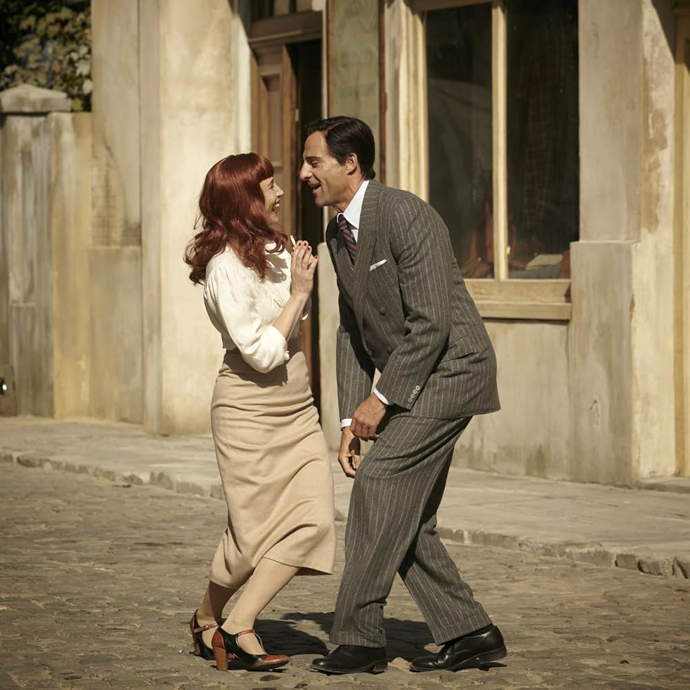 Closer to the Moonの画像