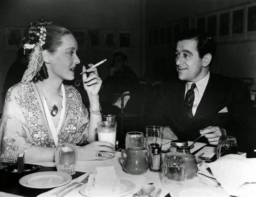 黒蘭の女の画像