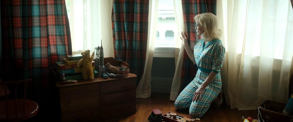 Mothers' Instinct（原題）の写真