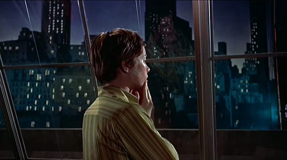 「画家とモデル」シャーリー・マクレーンの画像