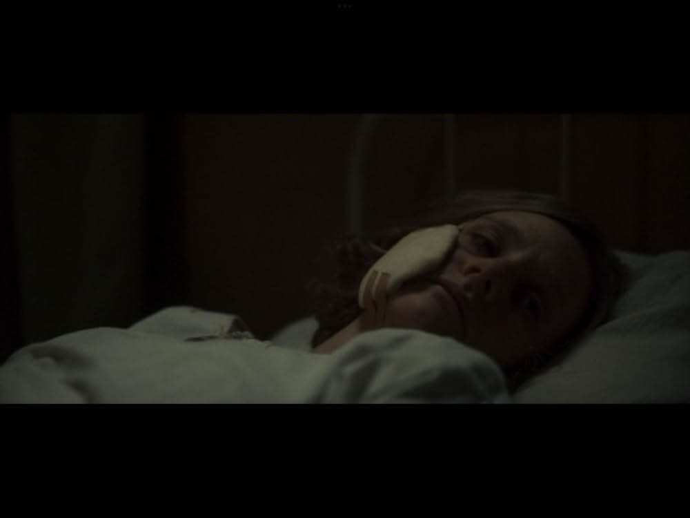 イヤーウィグ/氷の⻭を持つ少女の画像