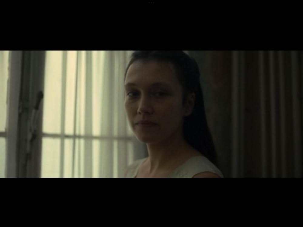 イヤーウィグ/氷の⻭を持つ少女の画像