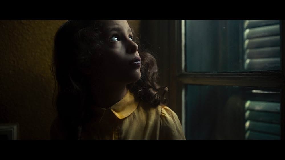 イヤーウィグ/氷の⻭を持つ少女の画像