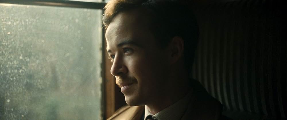 イヤーウィグ/氷の⻭を持つ少女の画像