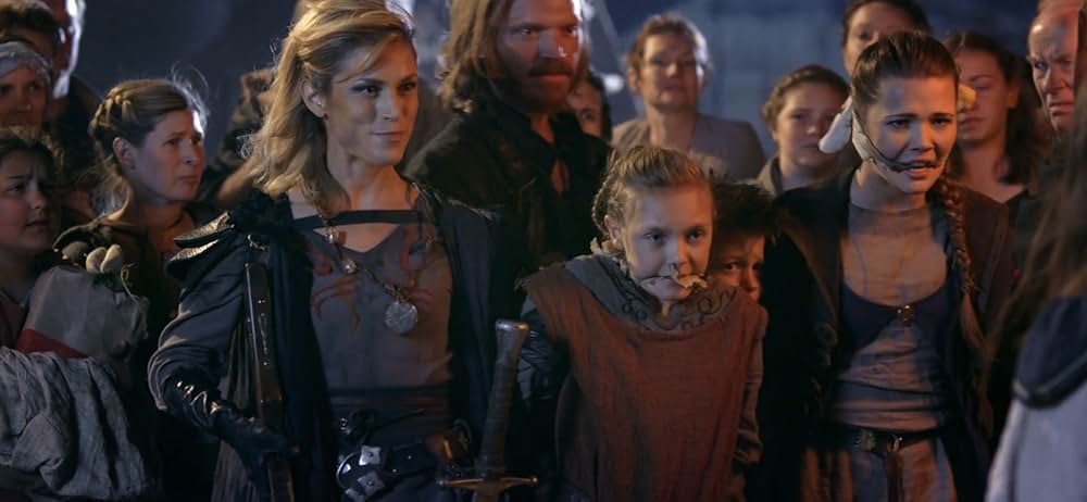 クリスマスを取り戻せ！ リトル・ドラゴンとサンタの魔法の石の画像