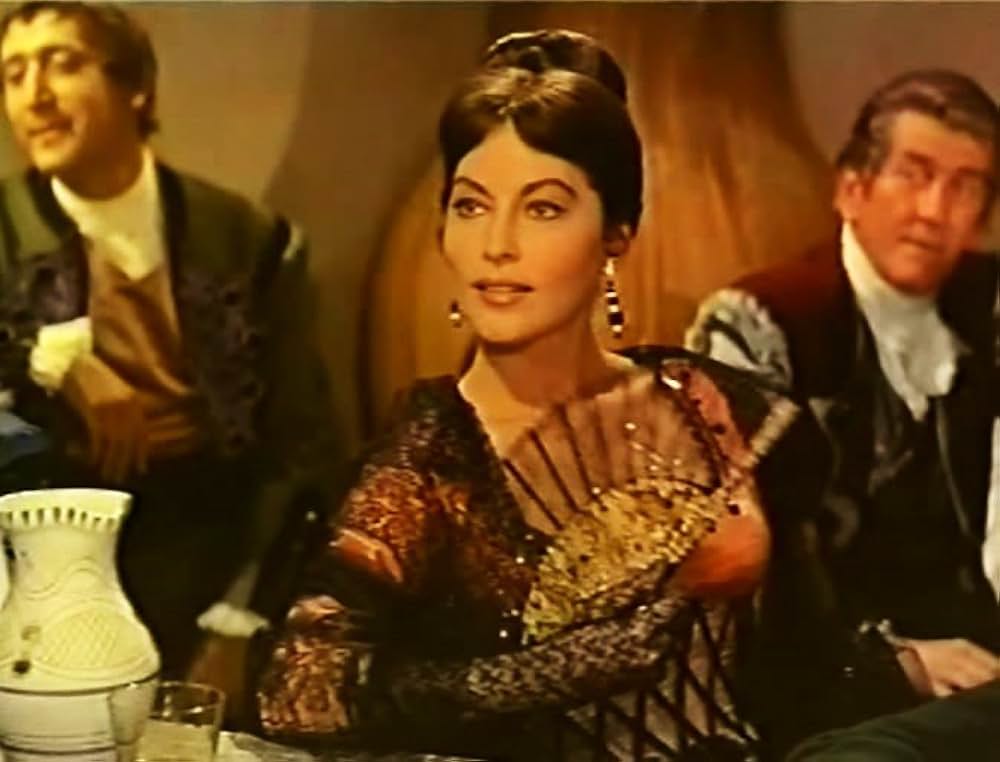 裸のマヤの画像