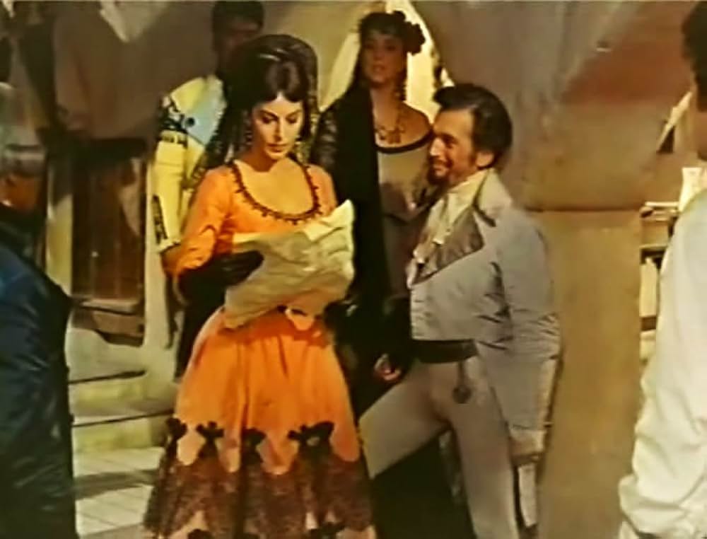 裸のマヤの画像