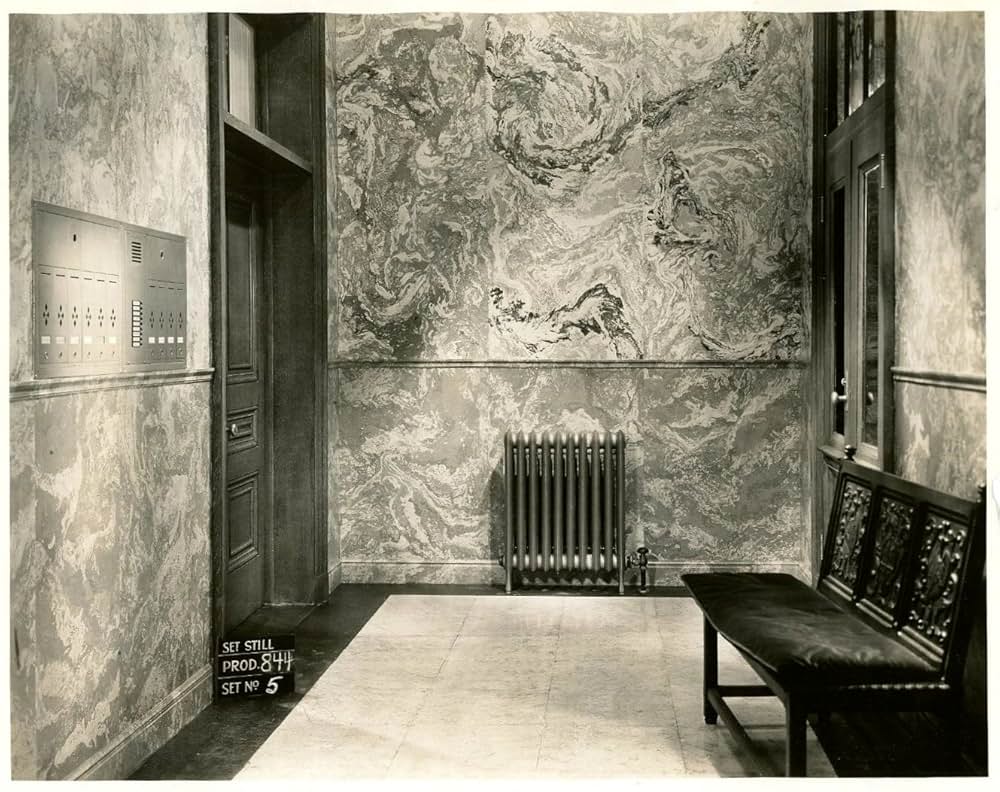 悪魔が跳び出すの画像