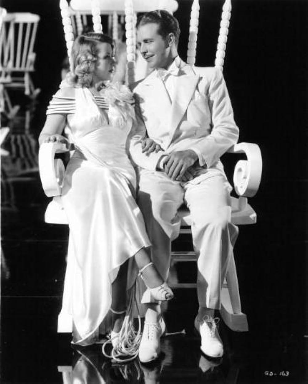 踊る三十七年の画像