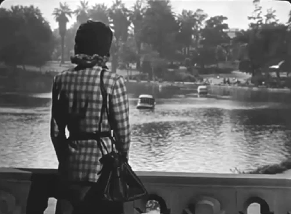 遅すぎた涙の画像