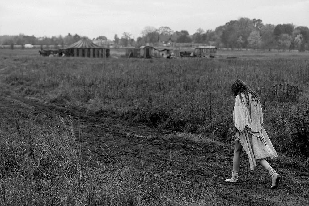 ガール・ウィズ・ニードルの画像