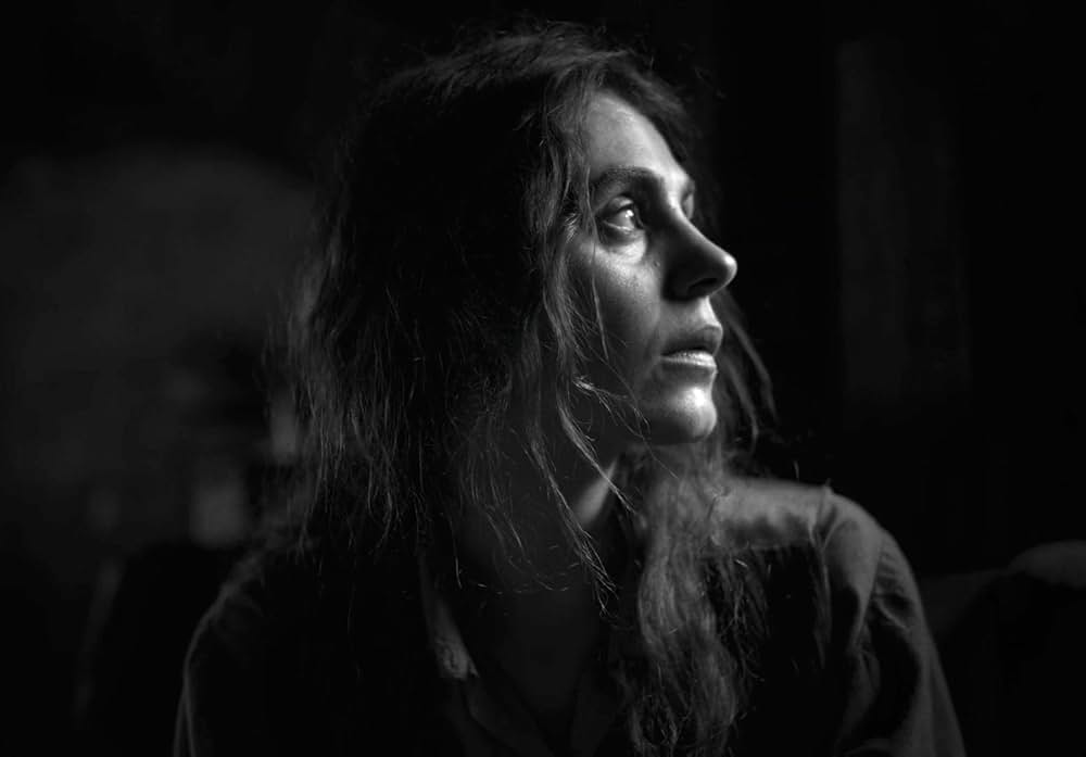 ガール・ウィズ・ニードルの画像