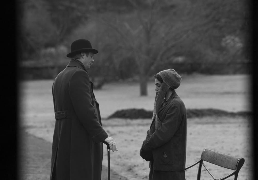 ガール・ウィズ・ニードルの画像