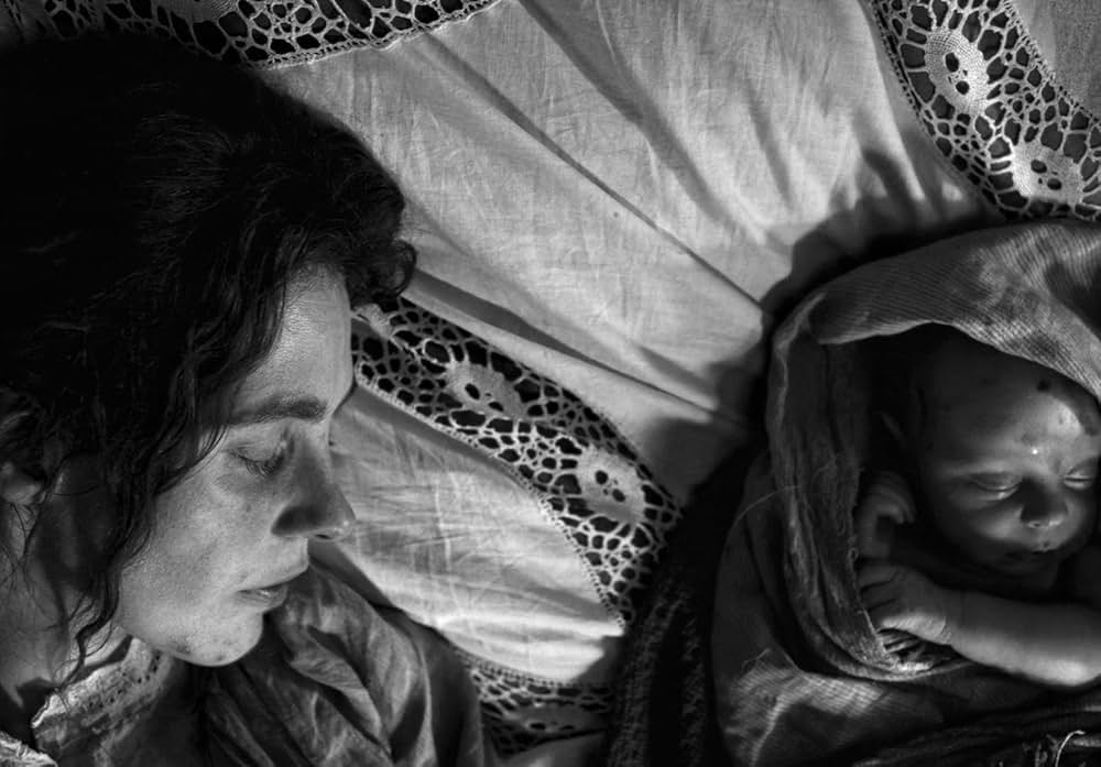 ガール・ウィズ・ニードルの画像