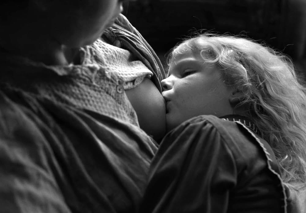 ガール・ウィズ・ニードルの画像