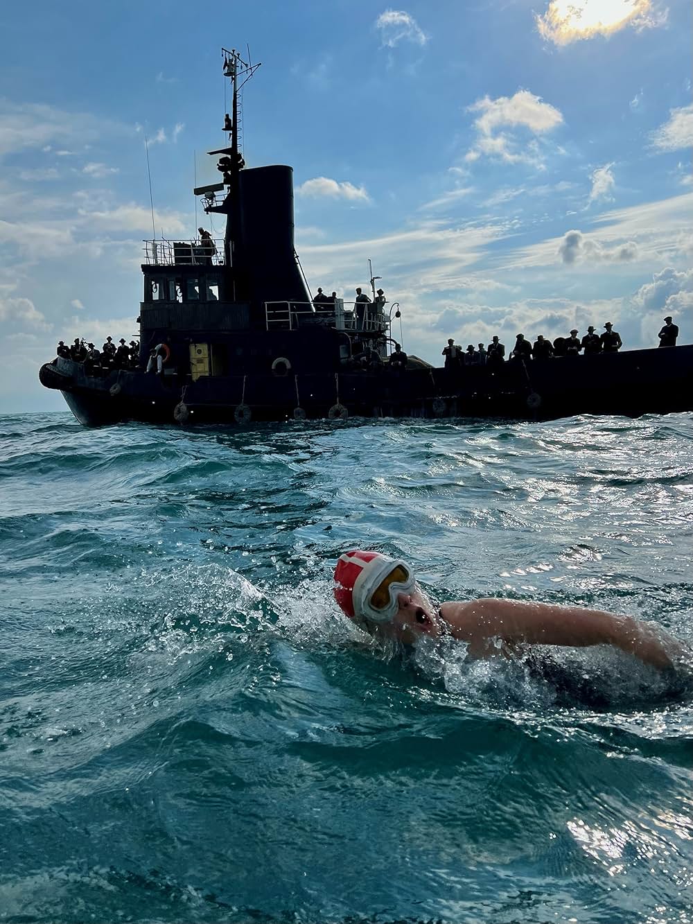 ヤング・ウーマン・アンド・シーの画像