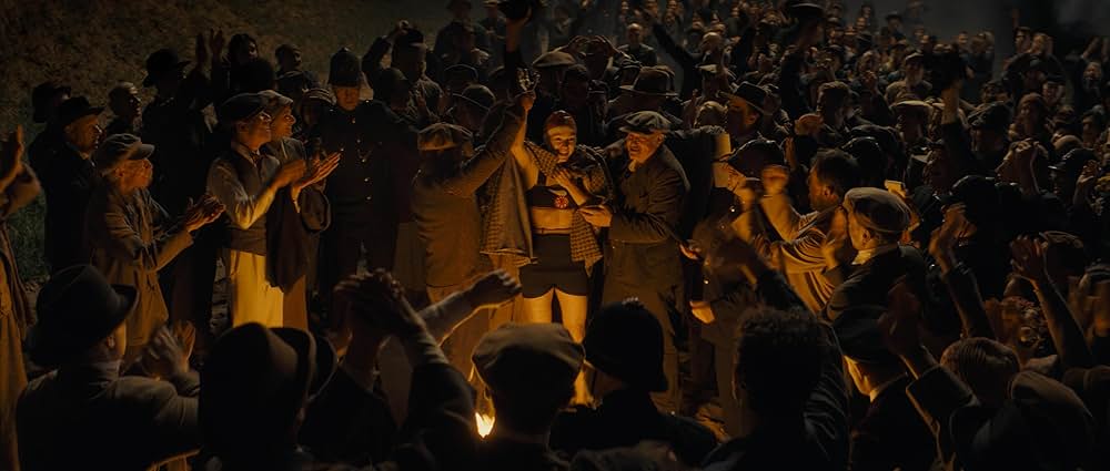 ヤング・ウーマン・アンド・シーの画像