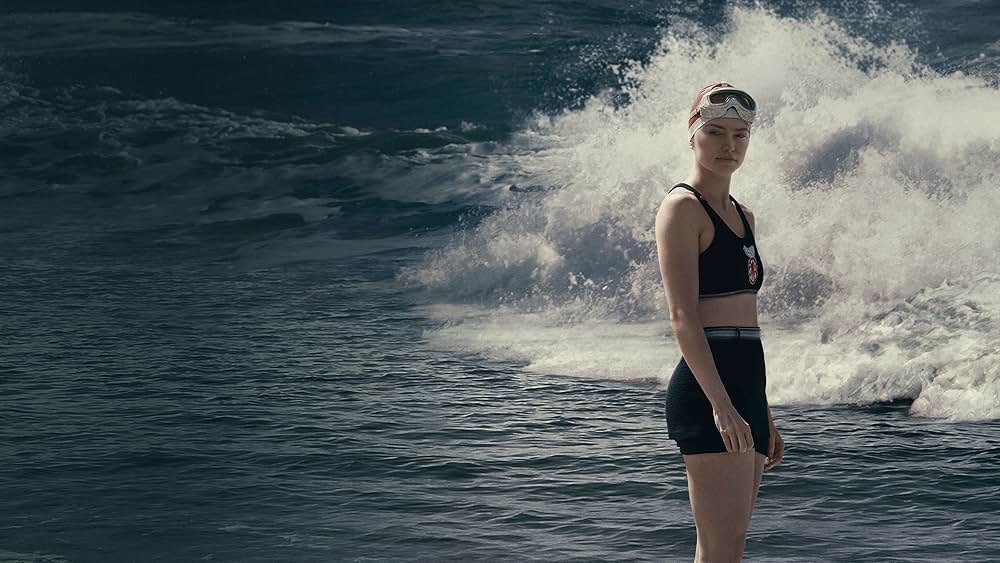 ヤング・ウーマン・アンド・シーの画像