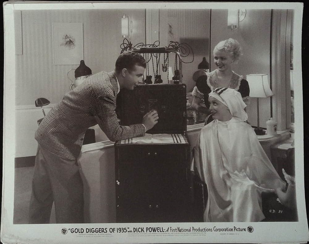 ゴールド・ディガース35年の画像