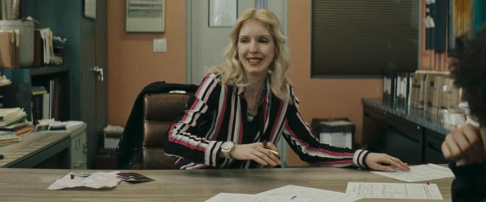 ANORA アノーラの画像