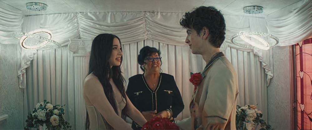 ANORA アノーラの画像