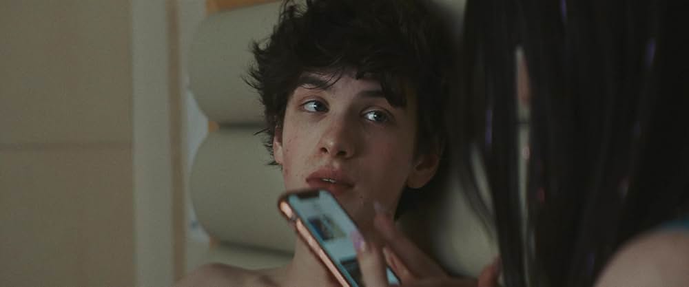 ANORA アノーラの画像