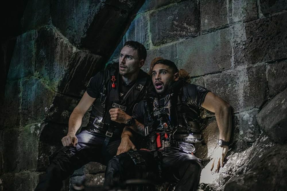 セーヌ川の水面の下にの画像