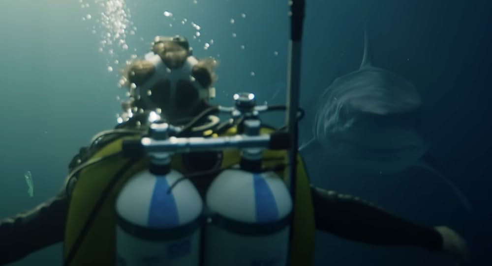 セーヌ川の水面の下にの画像