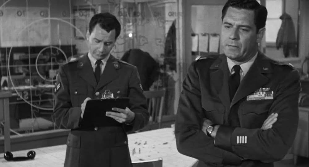 極地からの怪物 大カマキリの脅威の画像