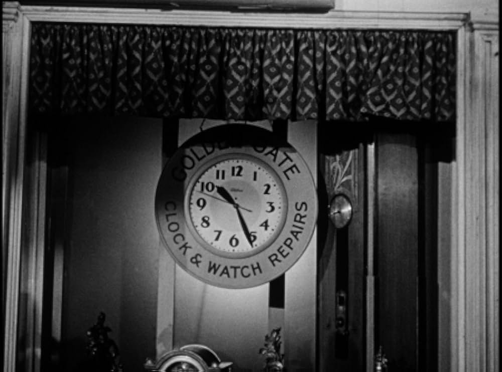 霧の中の逃走の画像